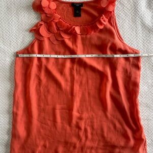 An Taylor LOFT Women's Sleeveless Coral Top with accents